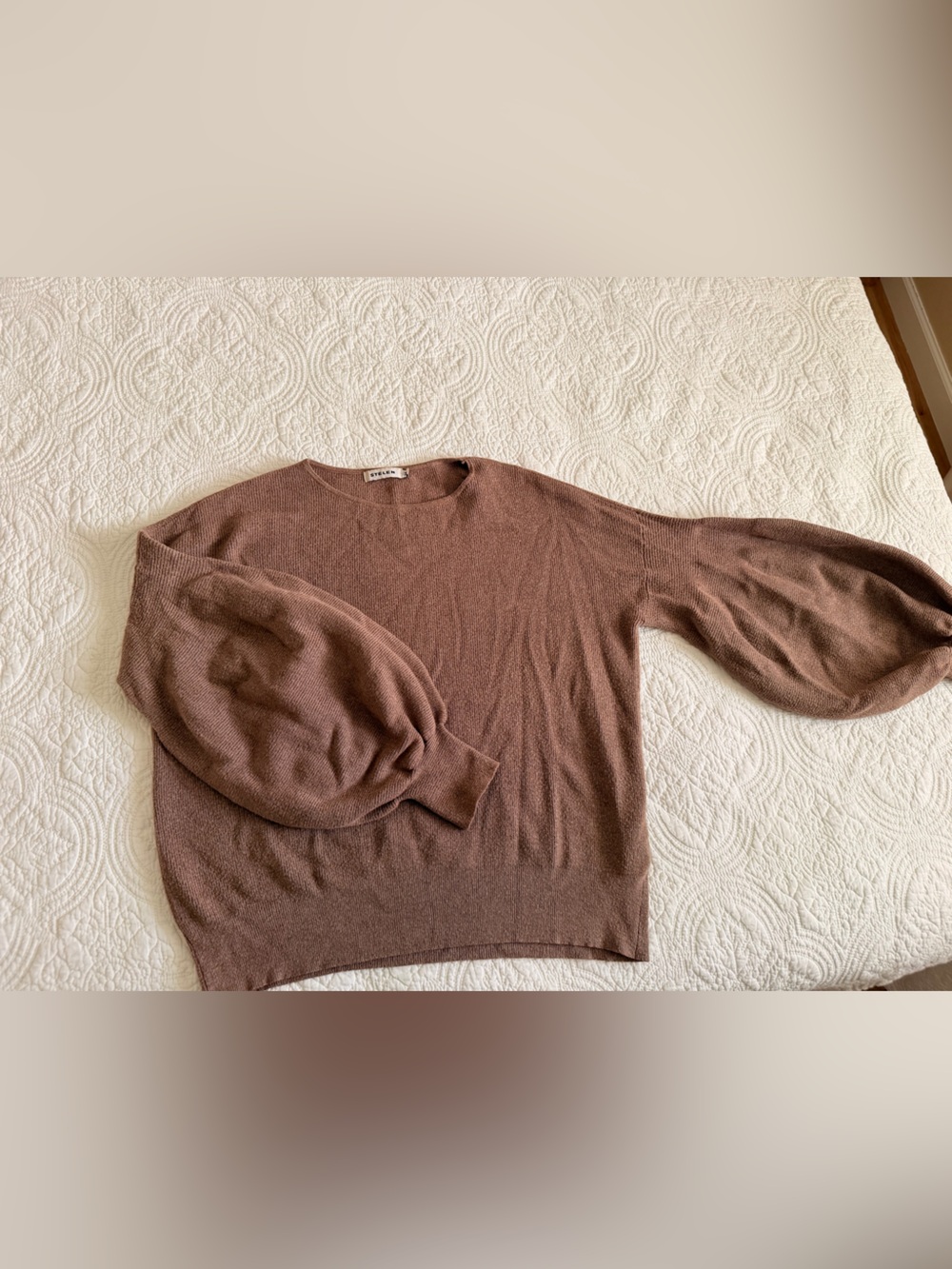 Funky Stelen Brown Bubble Sleeve Sweater Size M